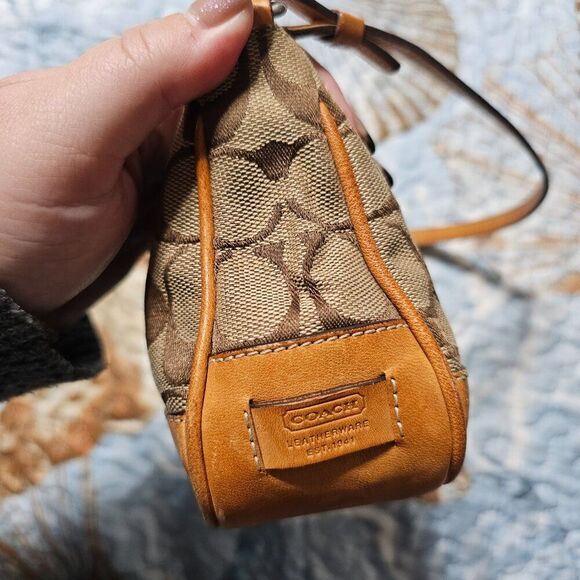 2004 Vintage y2k Coach Demi Shoulder Bag in Signature Monogram Purse - Picture 6 of 7